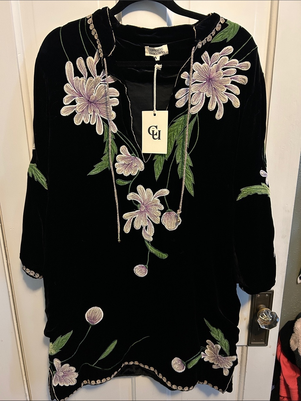 🌼CU Purple Haze embroidered Velvet Tunic L - Picture 5 of 12